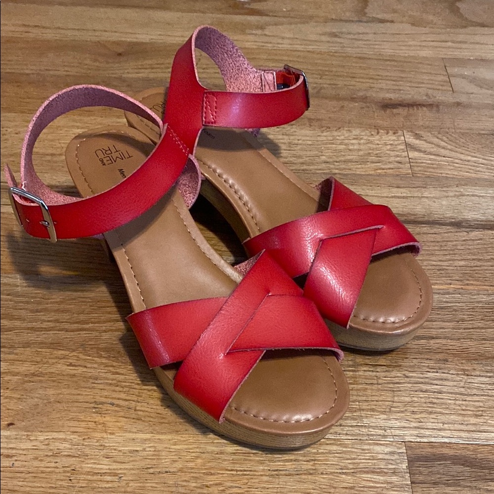 Time and Tru Red Women's Sandals